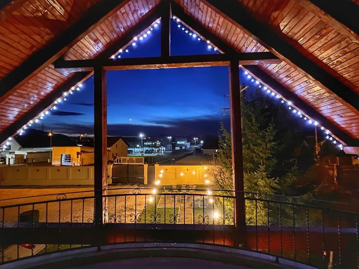 Orchard Villa Брашов Экстерьер фото