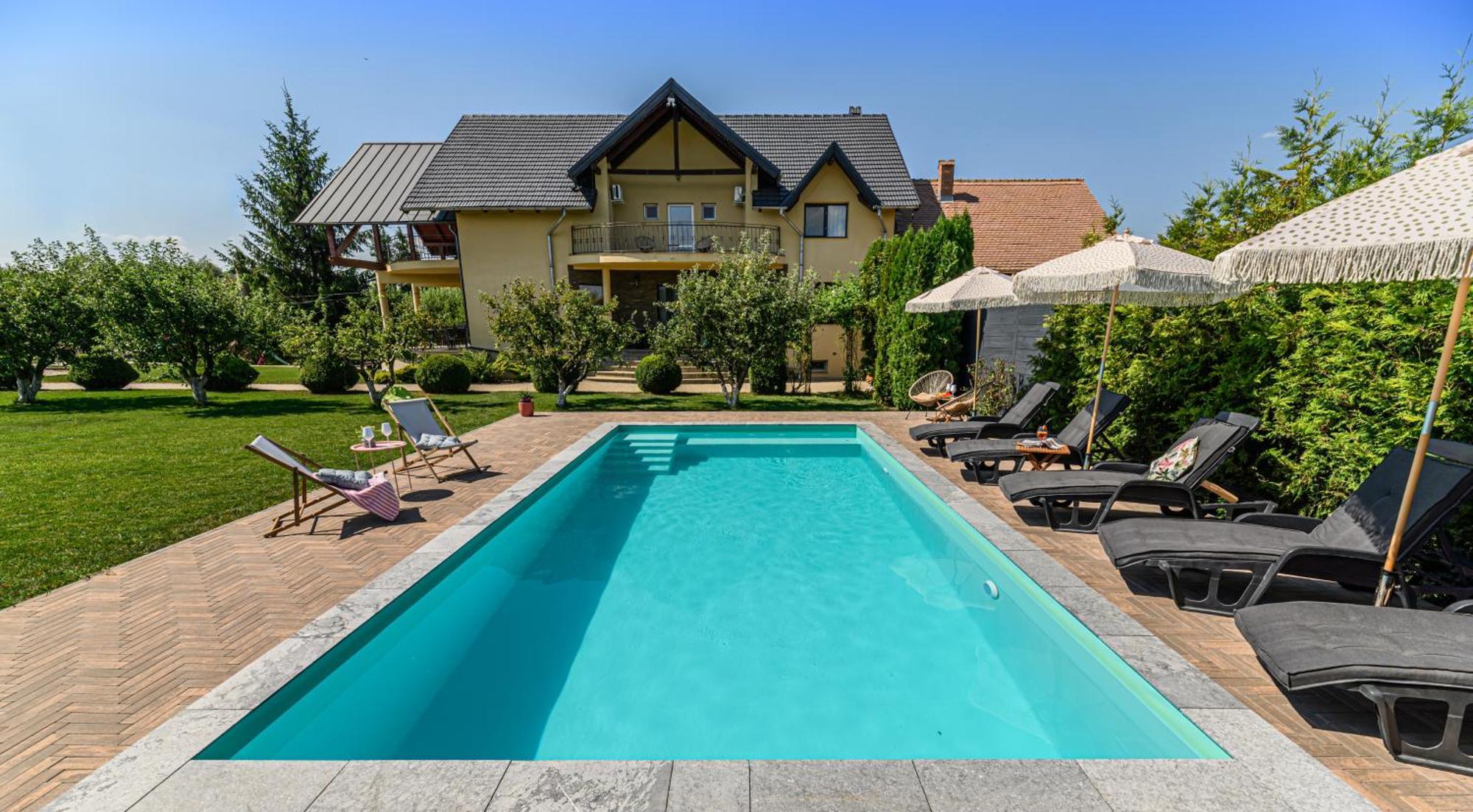 Orchard Villa Брашов Экстерьер фото