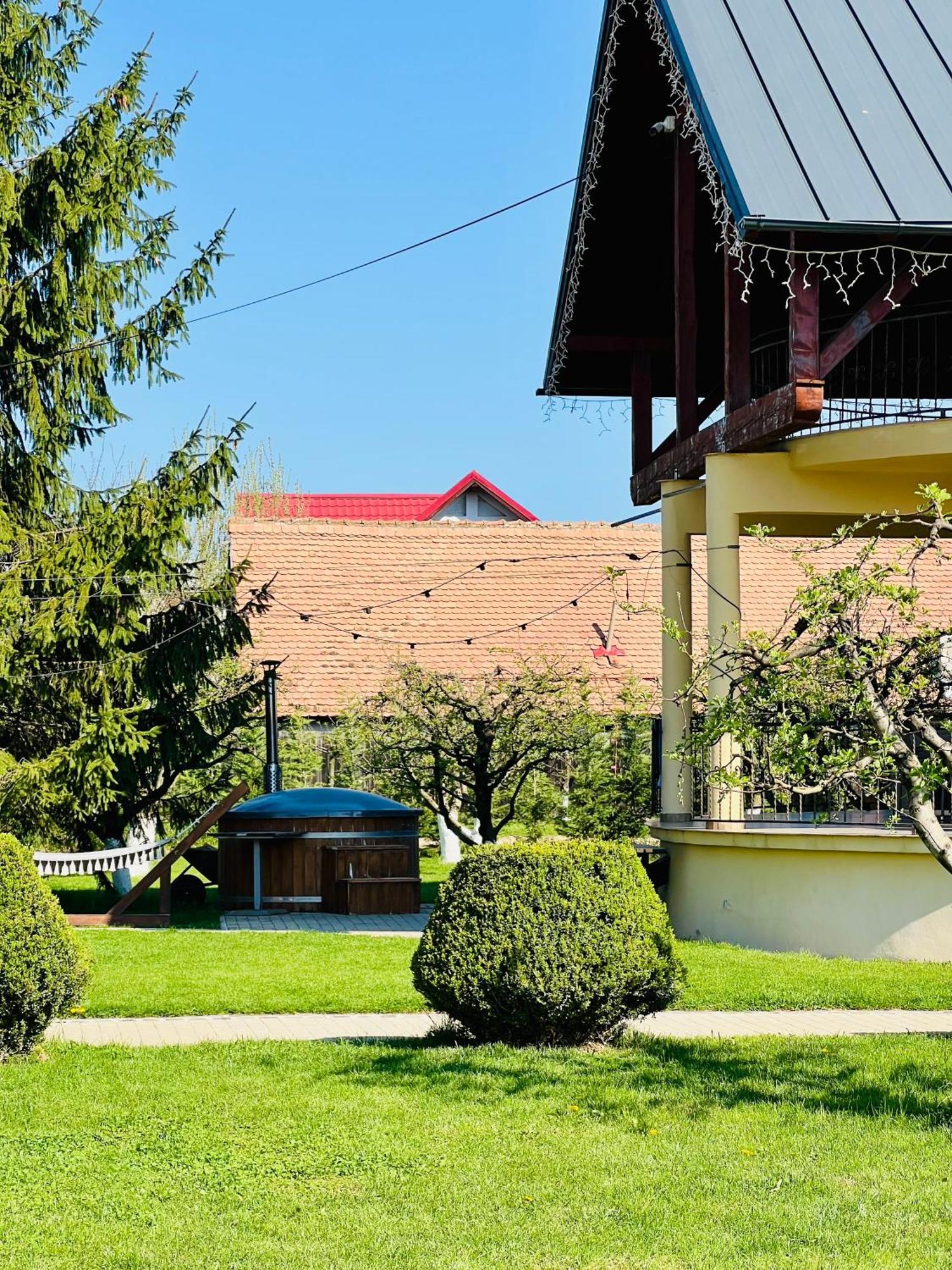 Orchard Villa Брашов Экстерьер фото